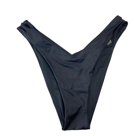 VICTORIA'S SECRET SWIM Brazilian Bikini Bottom in Black Size S - NWT - Picture 2 of 5
